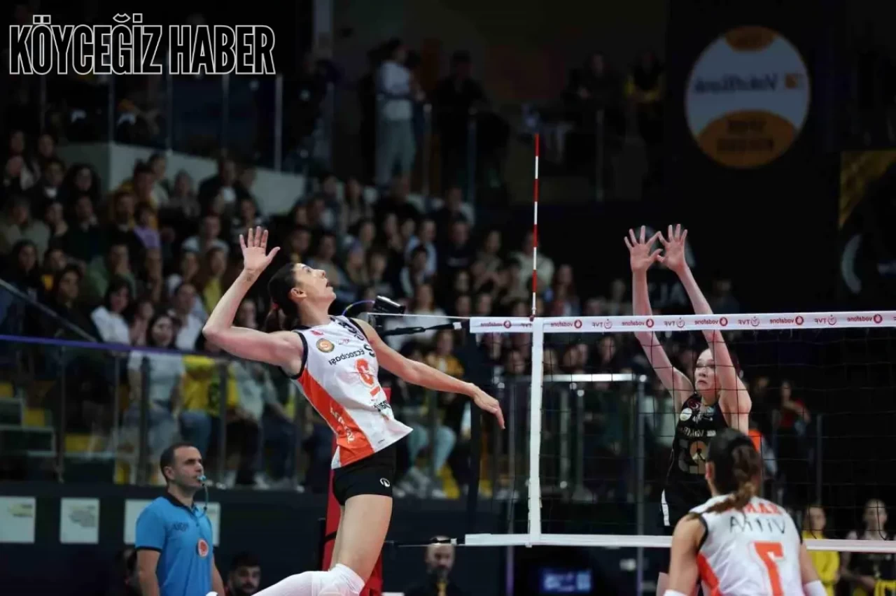 Eczacıbaşı Dynavit, V. Bank'ı 3-1 Yenerek İlk Yarıyı Galibiyetle Tamamladı