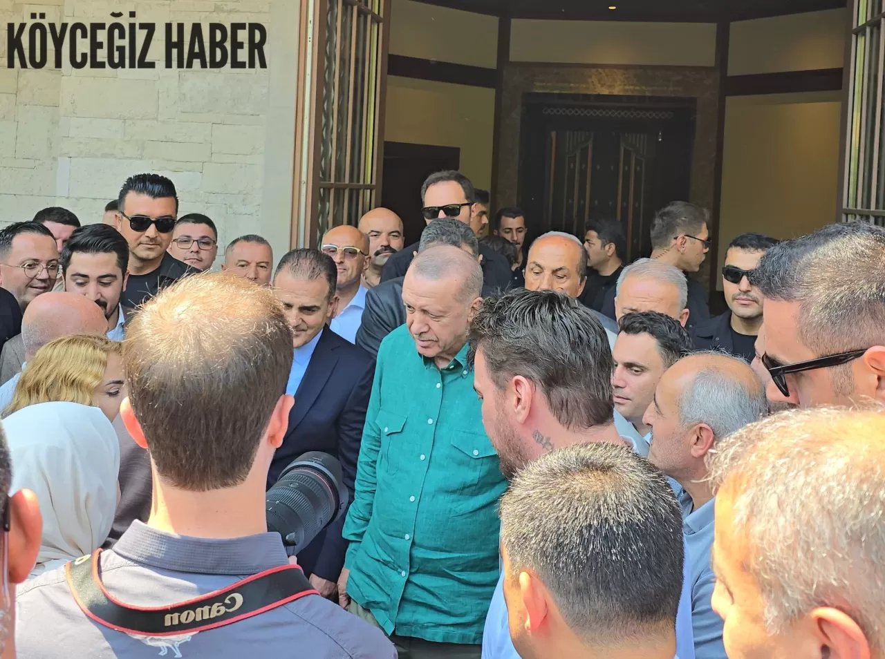 Cumhurbaşkanı Erdoğan, Cuma Namazı'nı Marmaris Millet Camii'nde Kıldı!