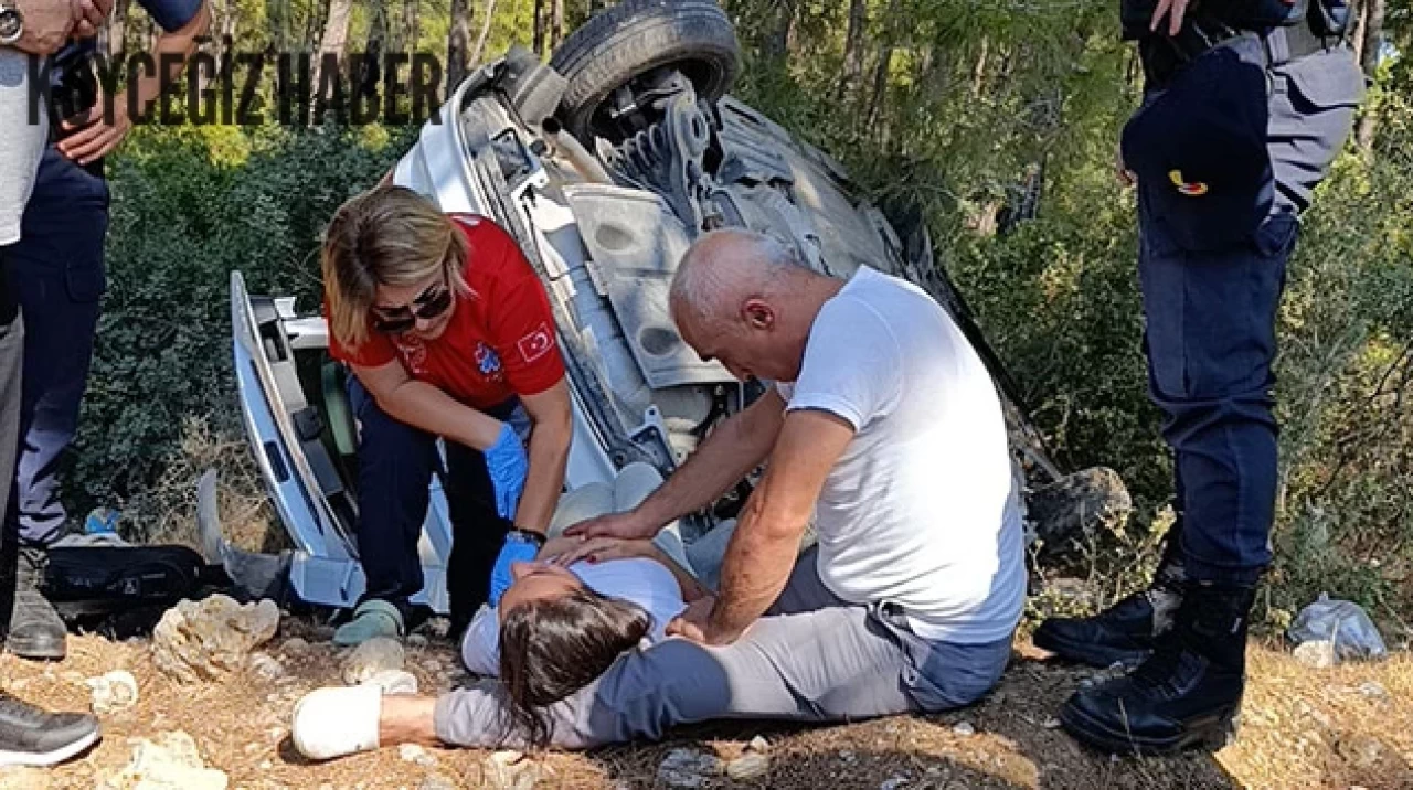 Manavgat'da Kaza Geçiren Kızının Elini Hiç Bırakmadı!