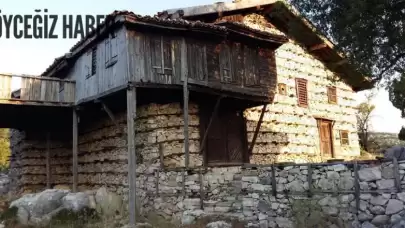 Yüzyıllardır varlığını sürdüren mahalle, Avrupa'dan gelen turistlerin ilgi odağı haline geldi.